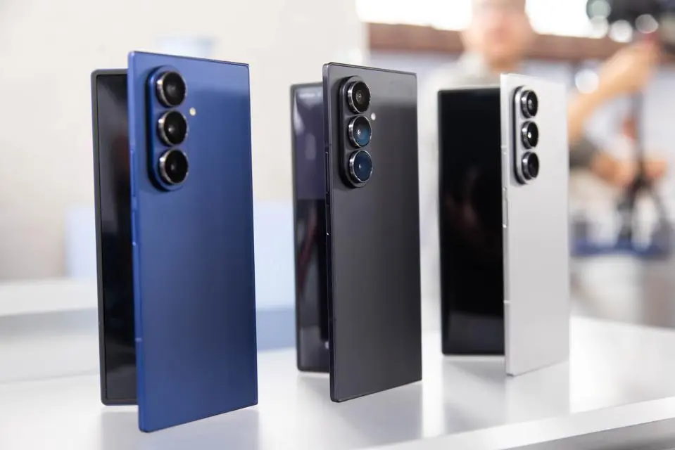 سامسونگ ساعتهای هوشمند جدید را با ویژگیهای سلامتی مبتنی بر هوش مصنوعی معرفی میکند