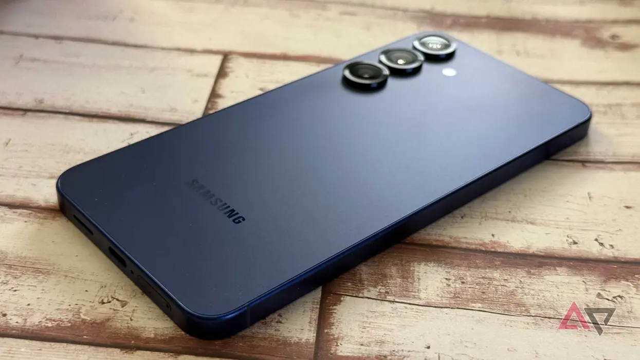 شیشهٔ پشت سامسونگ گالکسی S25+